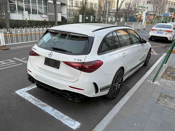 Фото 5 - Mercedes-Benz C-Class AMG