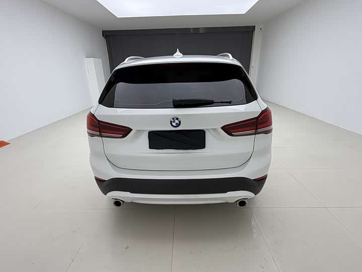 Фото 6 - BMW X1