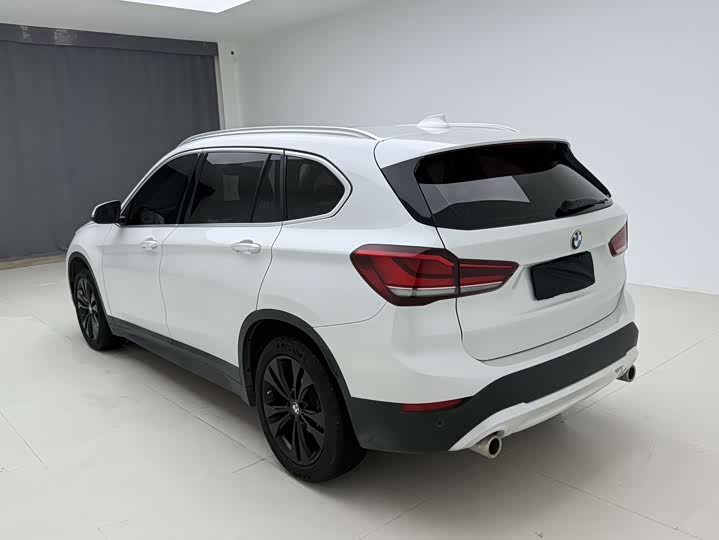 Фото 7 - BMW X1