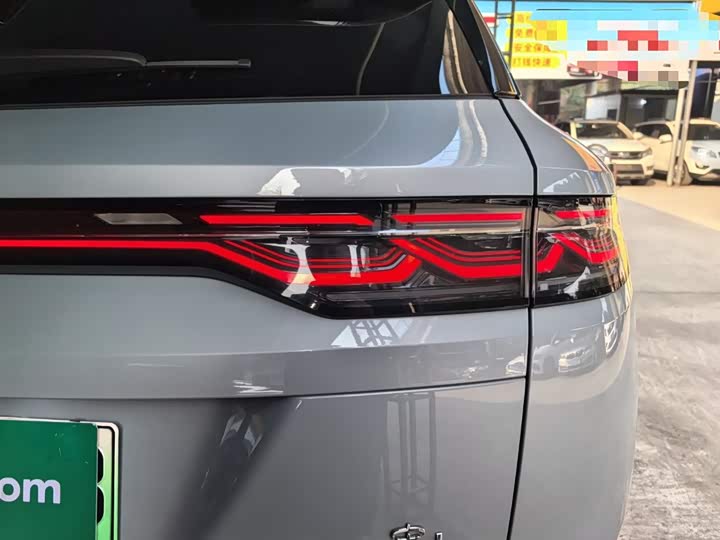 Фото 8 - BYD Song L DM-i Hybrid