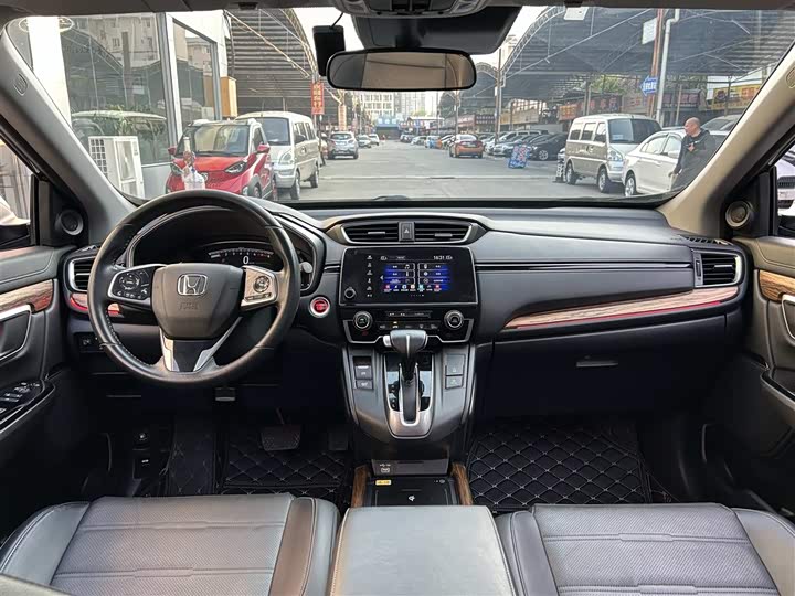 Фото 7 - Honda CR-V