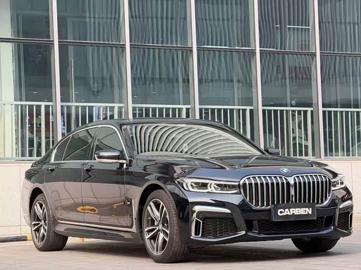 Фото 3 - BMW 7 Series