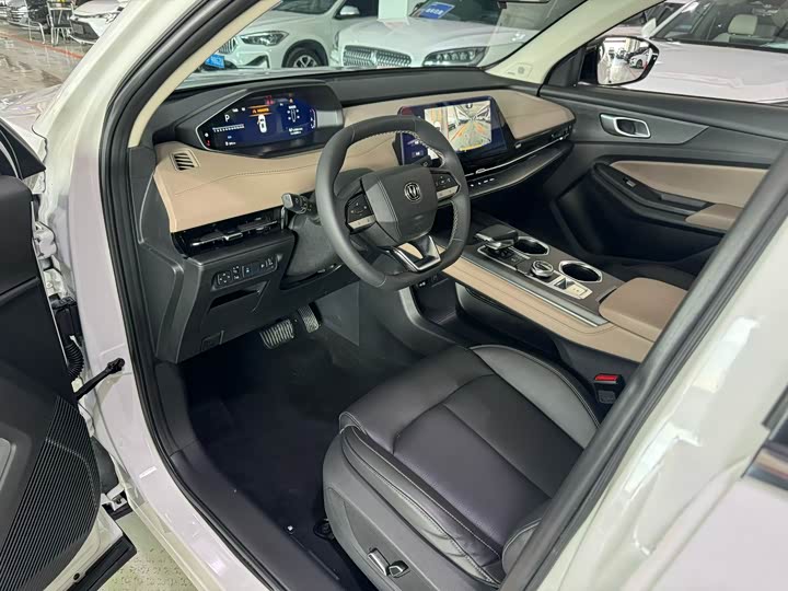 Фото 7 - Changan CS55 Plus