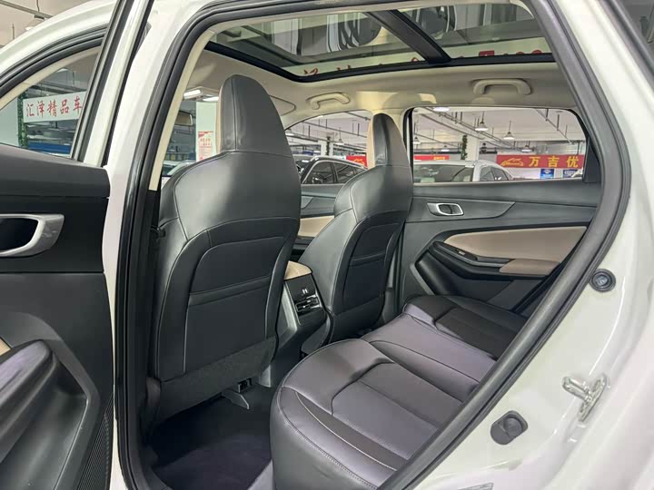 Фото 8 - Changan CS55 Plus