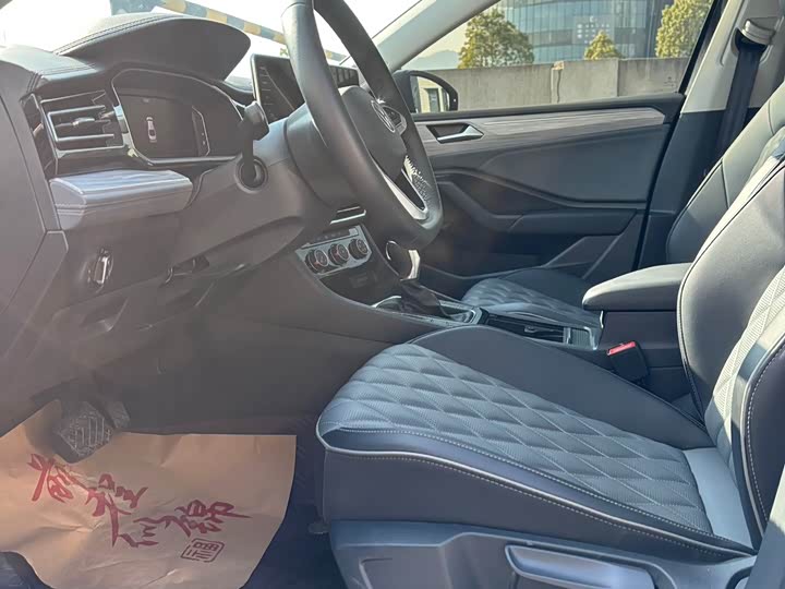 Фото 8 - Volkswagen Sagitar L