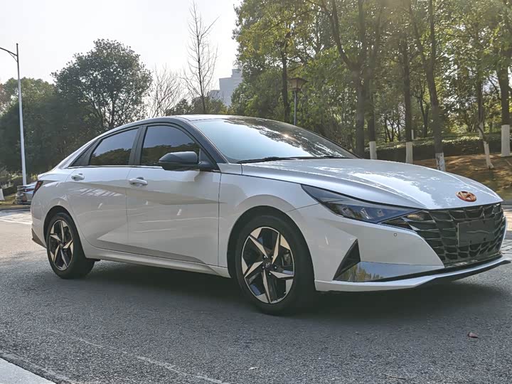 Фото 4 - Hyundai Elantra N line