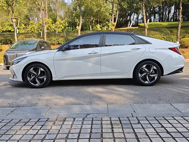 Фото 6 - Hyundai Elantra N line