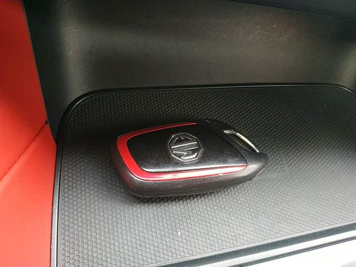 Фото 9 - MG Motor 6