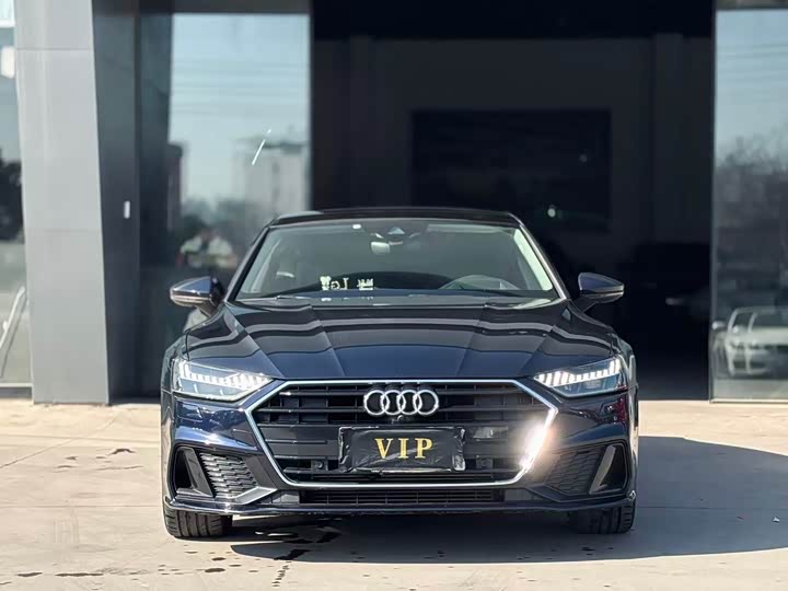 Фото 2 - Audi A7