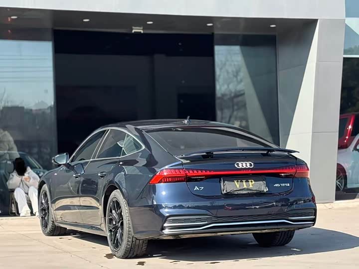 Фото 4 - Audi A7