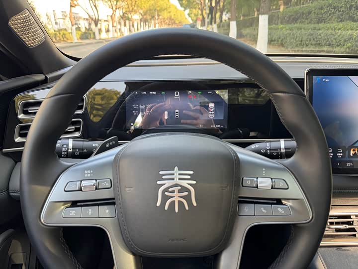 Фото 8 - BYD Qin L