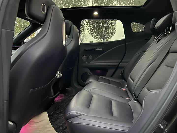 Фото 6 - Avatr 07