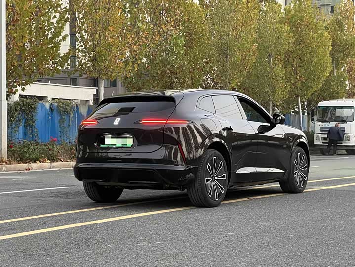 Фото 9 - Avatr 07