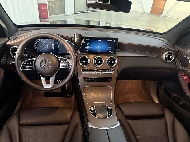 Фото 8 - Mercedes-Benz GLC-Class