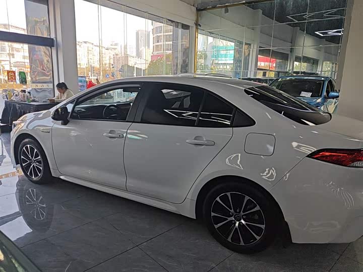 Фото 5 - Toyota Levin