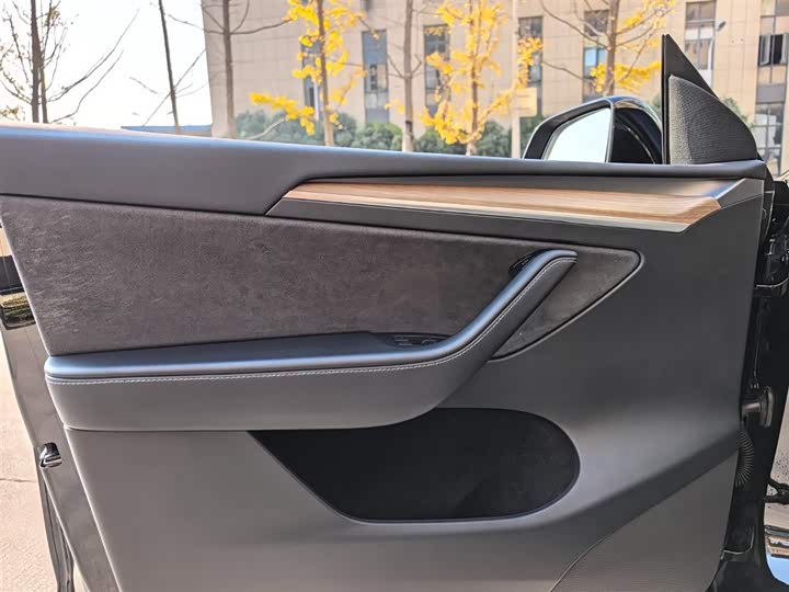 Фото 5 - Tesla Model Y