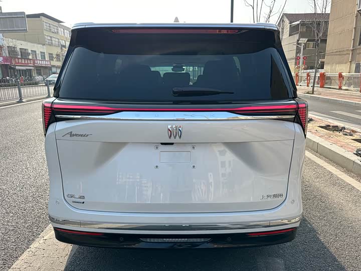 Фото 6 - Buick GL8 Hybrid