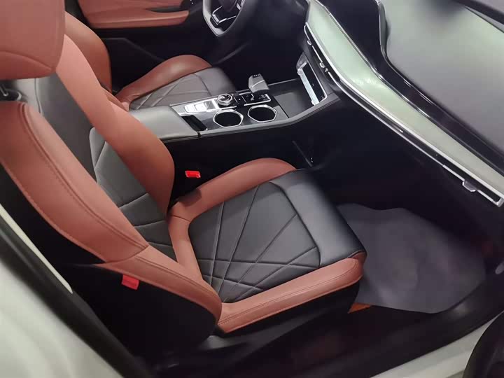 Фото 4 - Changan Eado Plus