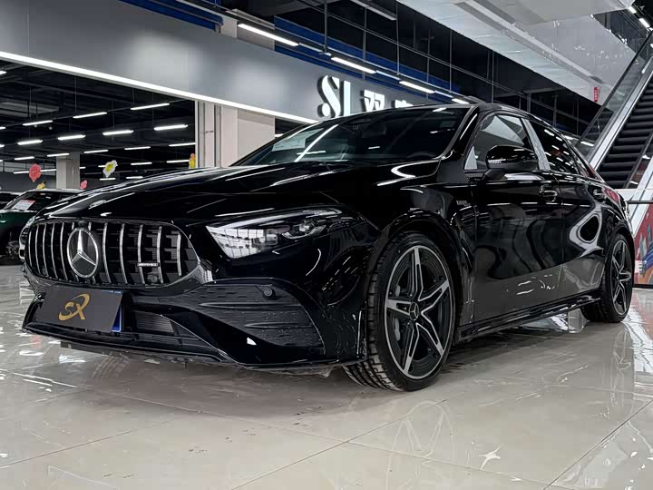 Фото 1 - Mercedes-Benz A-Class AMG