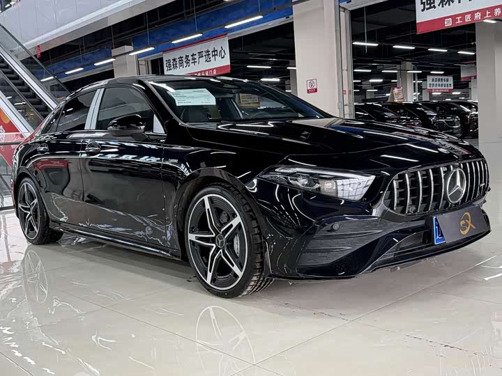 Фото 3 - Mercedes-Benz A-Class AMG