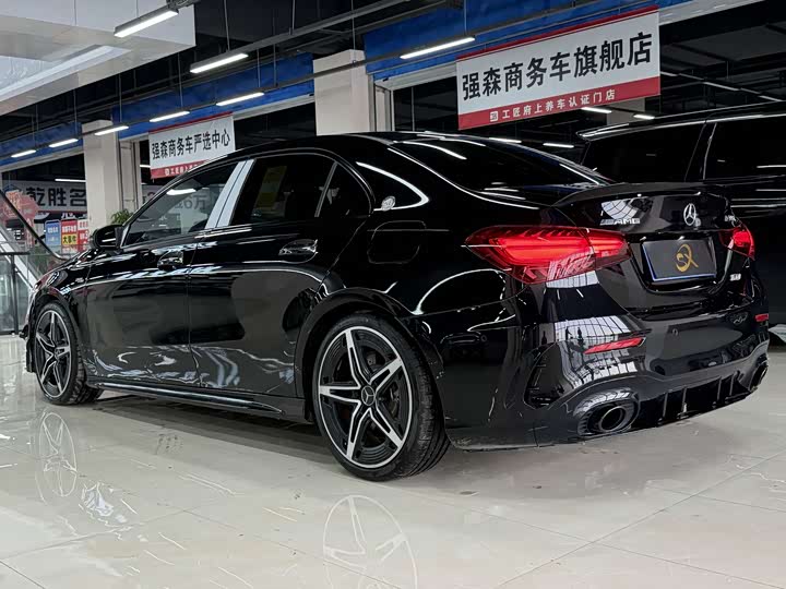 Фото 6 - Mercedes-Benz A-Class AMG