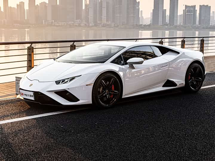 Фото 1 - Lamborghini Huracán