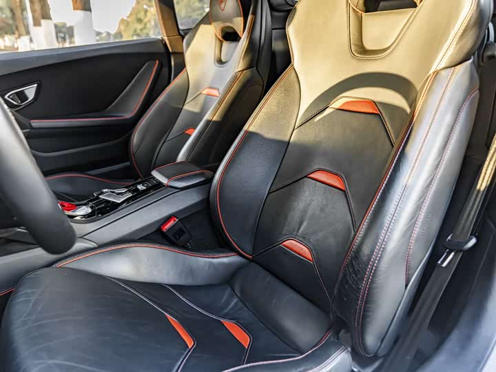 Фото 8 - Lamborghini Huracán