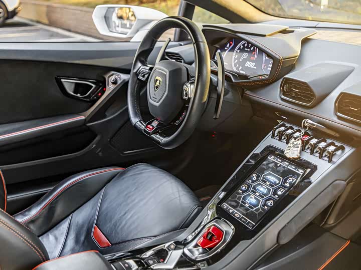 Фото 9 - Lamborghini Huracán