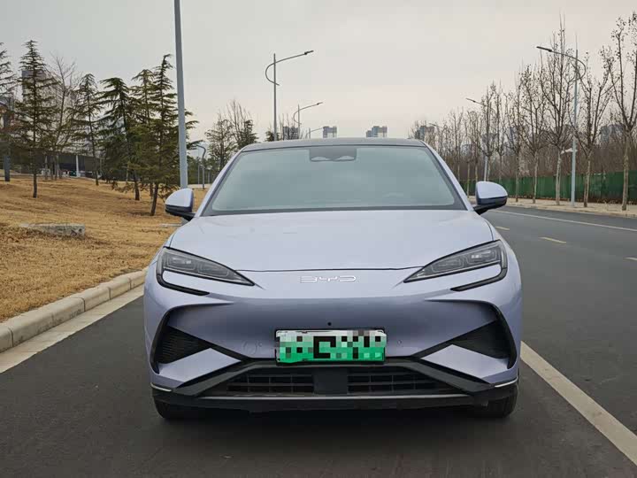 Фото 2 - BYD Sea Lion 07 EV