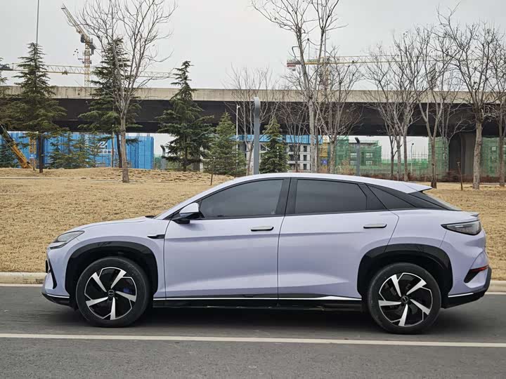 Фото 3 - BYD Sea Lion 07 EV