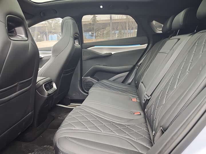 Фото 5 - BYD Sea Lion 07 EV