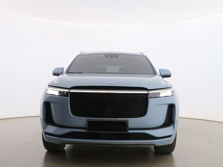 Фото 2 - LiXiang One