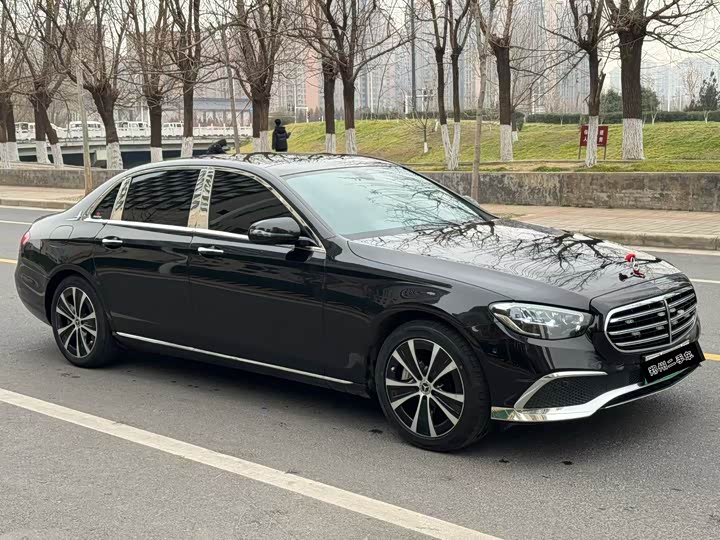 Фото 3 - Mercedes-Benz E-Class Hybrid