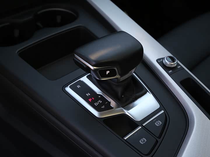 Фото 9 - Audi A5