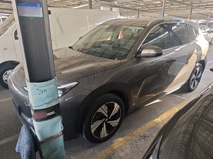 Фото 2 - Geely Galaxy E5