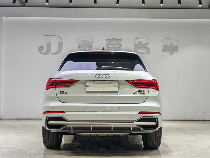Фото 5 - Audi Q3