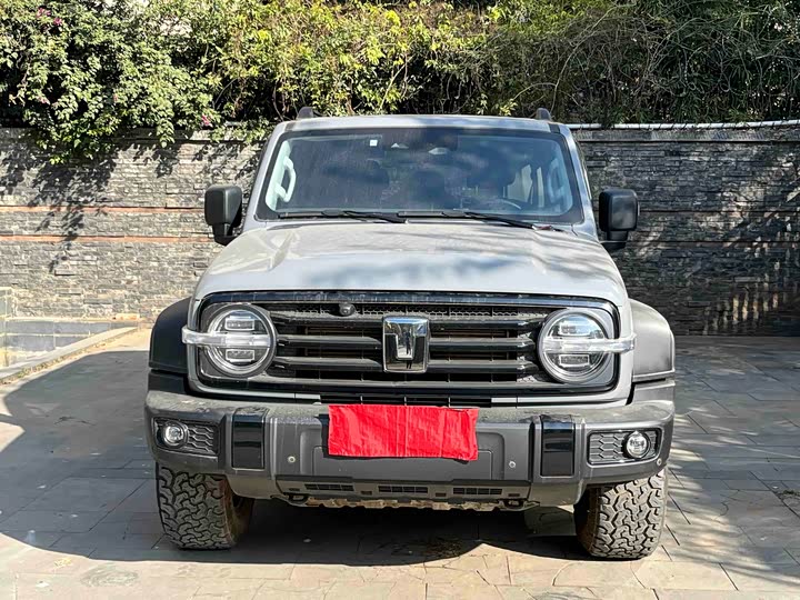 Фото 2 - Tank 300