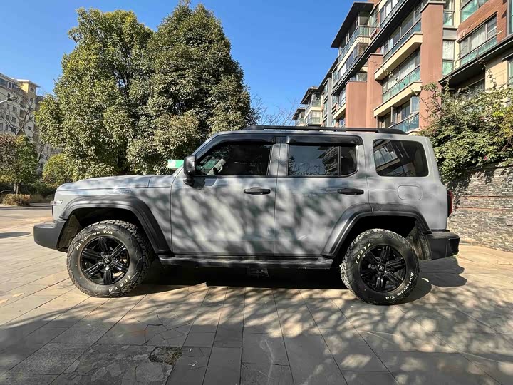 Фото 6 - Tank 300