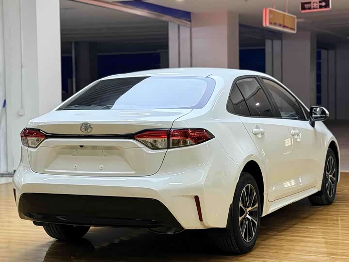 Фото 6 - Toyota Levin