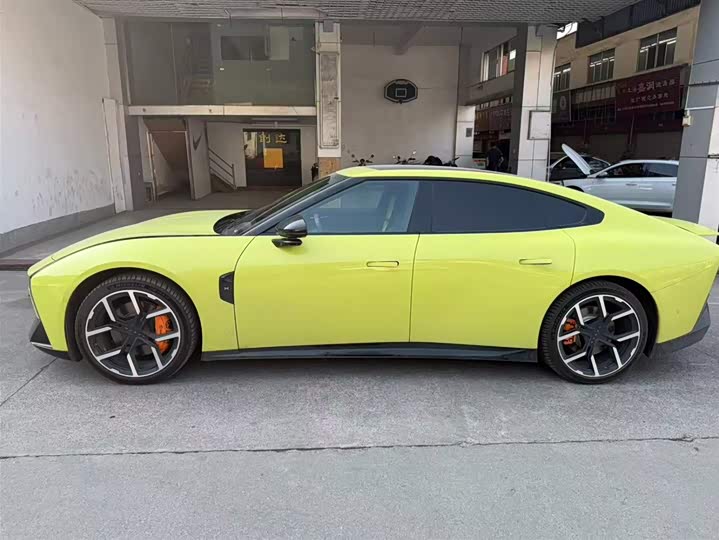 Фото 7 - XPeng P7