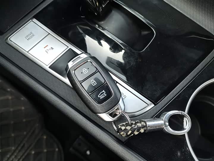 Фото 9 - Hyundai Elantra N line