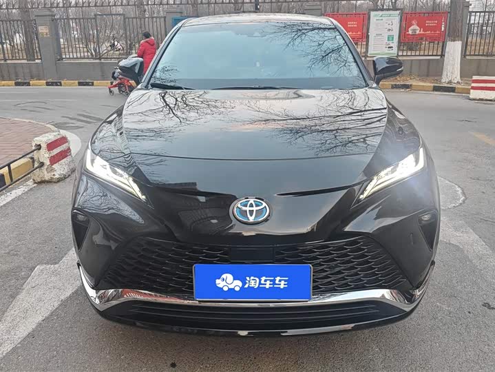 Фото 2 - Toyota Venza