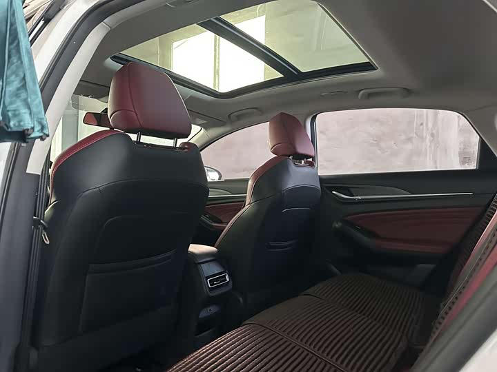 Фото 3 - Changan Eado Plus