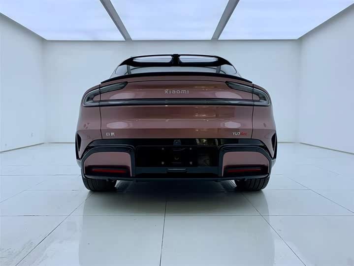 Фото 3 - Xiaomi YU7
