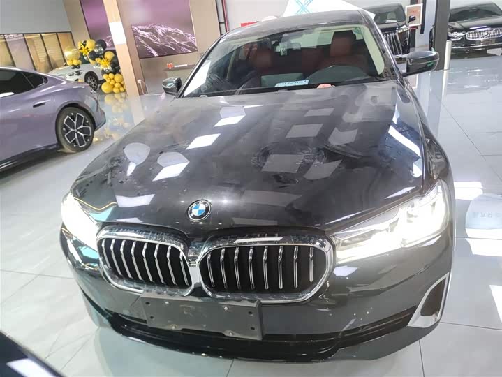 Фото 3 - BMW 5 Series