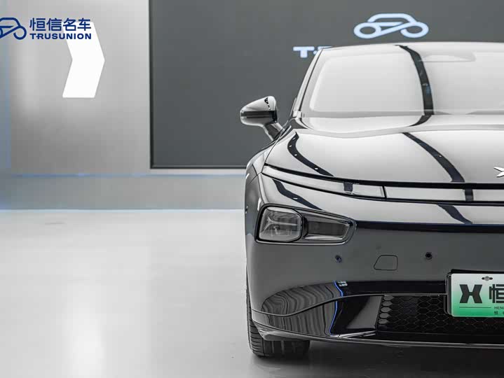 Фото 3 - XPeng P7