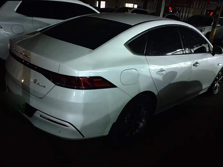 Фото 3 - BYD Qin Plus