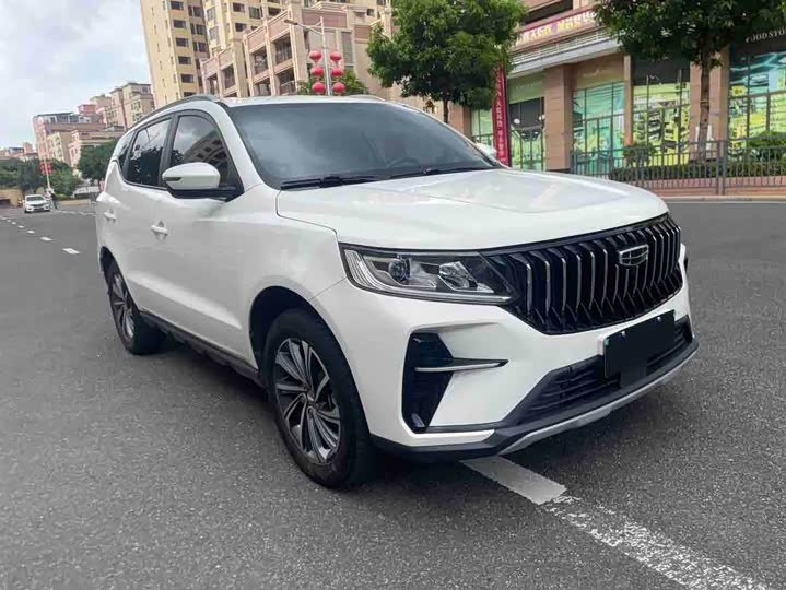 Фото 4 - Geely Vision X6