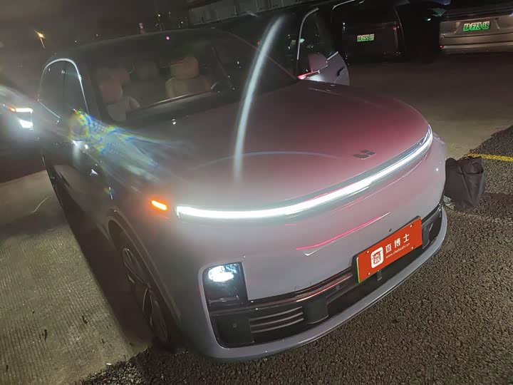 Фото 2 - LiXiang L7