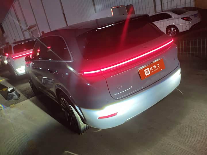 Фото 4 - LiXiang L7